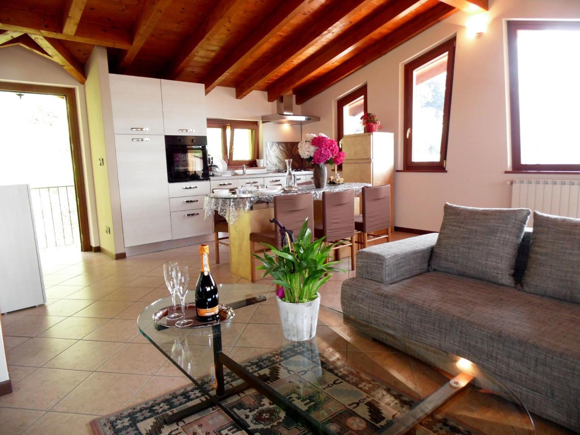 Villa In Pisogne With Pool Garden And Lake View Ngoại thất bức ảnh