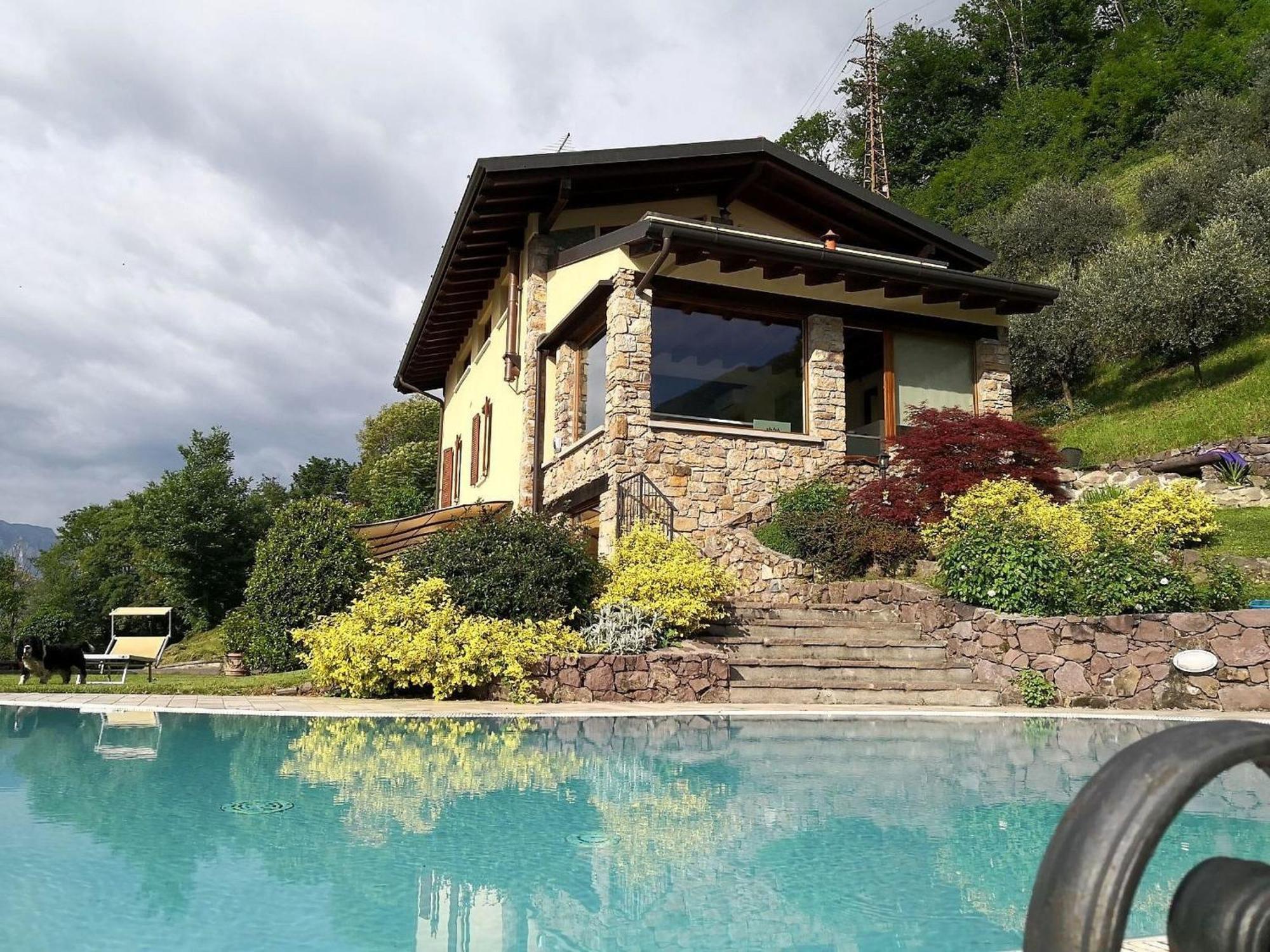 Villa In Pisogne With Pool Garden And Lake View Ngoại thất bức ảnh